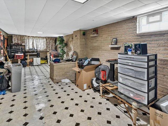 153 S Weyant Avenue, Columbus, OH 43213