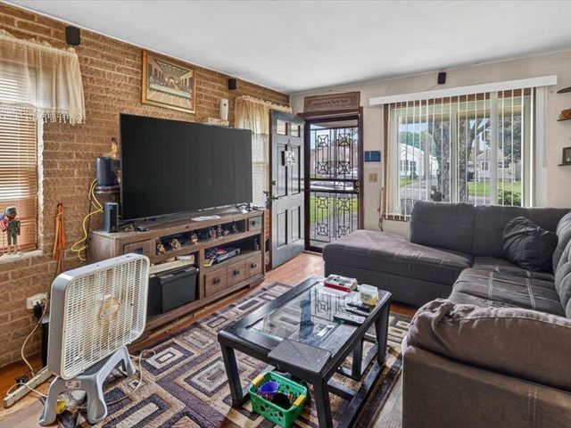 153 S Weyant Avenue, Columbus, OH 43213