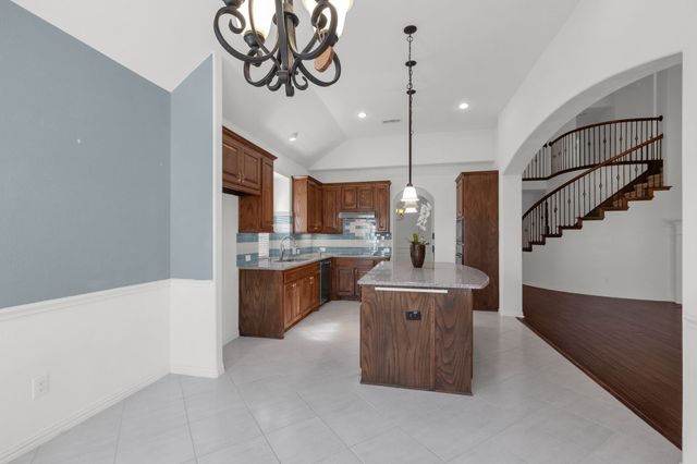 517 Cavanal Hill Drive, Little Elm, TX 75068