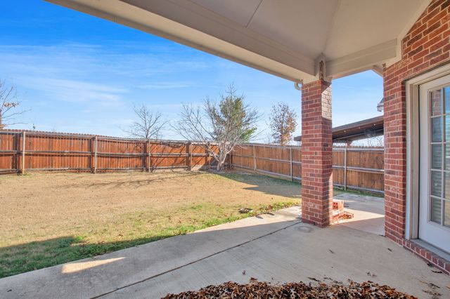 517 Cavanal Hill Drive, Little Elm, TX 75068