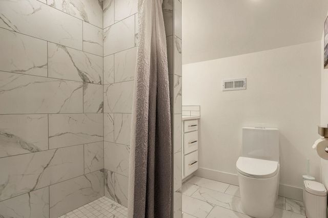 8609 E Hazelwood Ln, Spokane, WA 99212