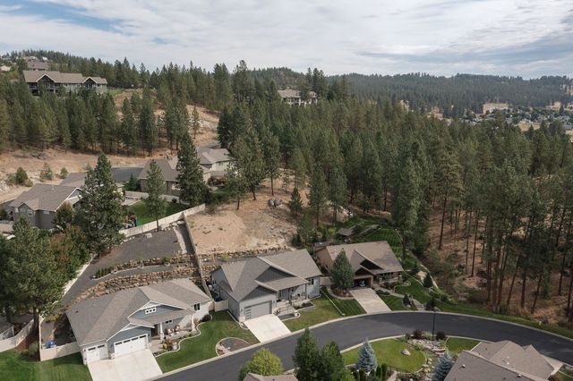 8609 E Hazelwood Ln, Spokane, WA 99212