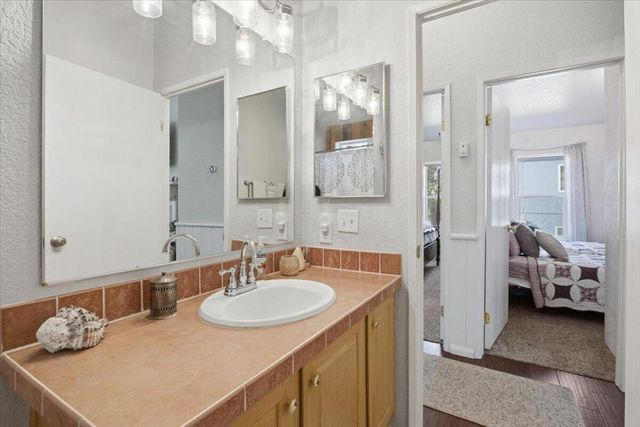 761 Los Angeles Avenue, Sugarloaf, CA 92386