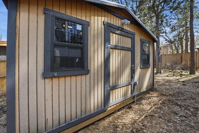 761 Los Angeles Avenue, Sugarloaf, CA 92386