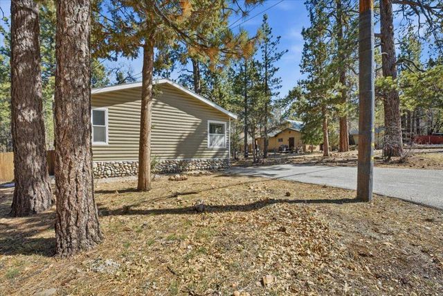 761 Los Angeles Avenue, Sugarloaf, CA 92386