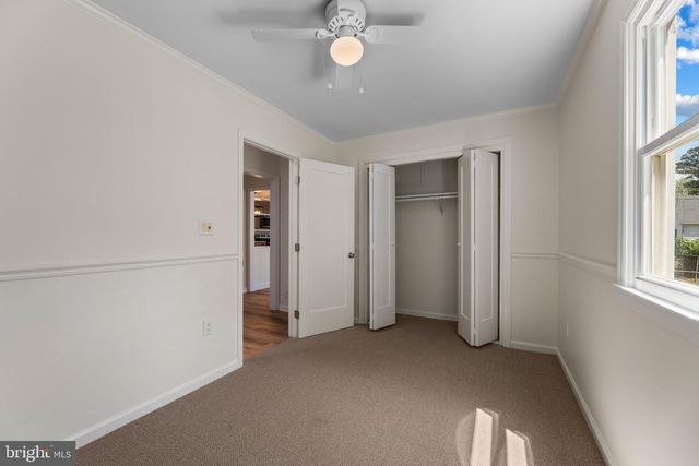 12 OAK ST, Cambridge, MD 21613