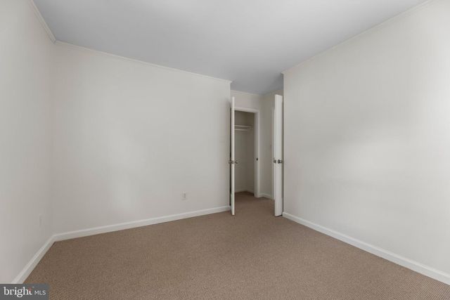 12 OAK ST, Cambridge, MD 21613