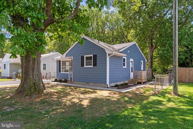 12 OAK ST, Cambridge, MD 21613