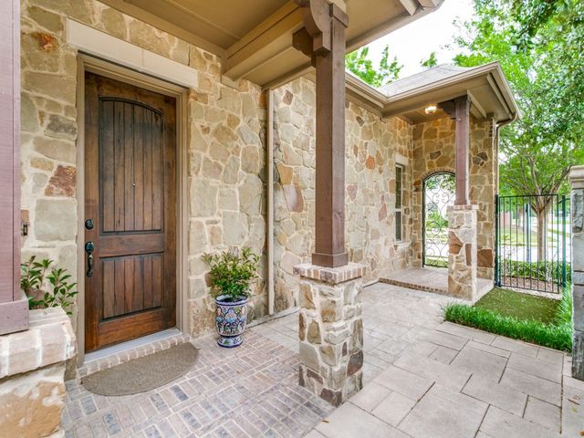 625 Canterbury Court, Coppell, TX 75019