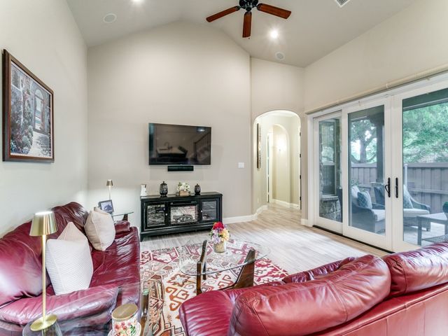 625 Canterbury Court, Coppell, TX 75019