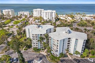 1300 Gulf Shore BLVD N # 511, Naples, FL 34102