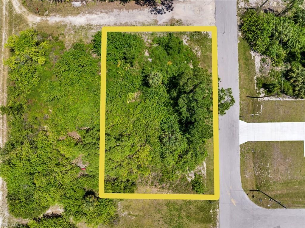 7501 Terry AVE N, LEHIGH ACRES, FL 33971 — photo 2