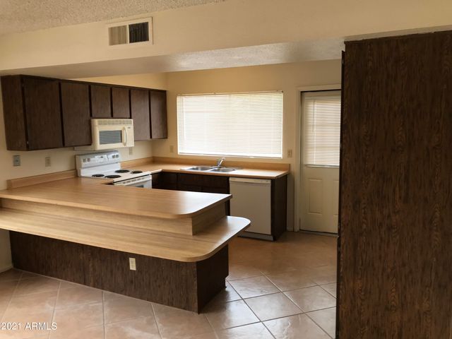 1653 W PLANA Avenue, Mesa, AZ 85202