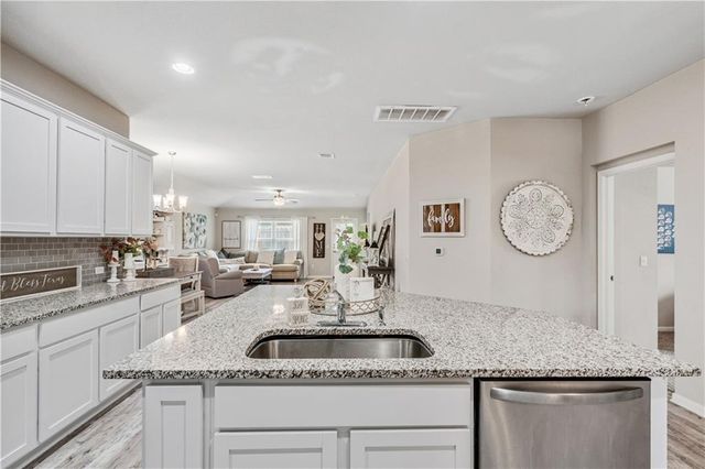 409 Lewisville LN, Leander, TX 78641