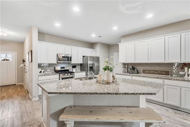 409 Lewisville LN, Leander, TX 78641