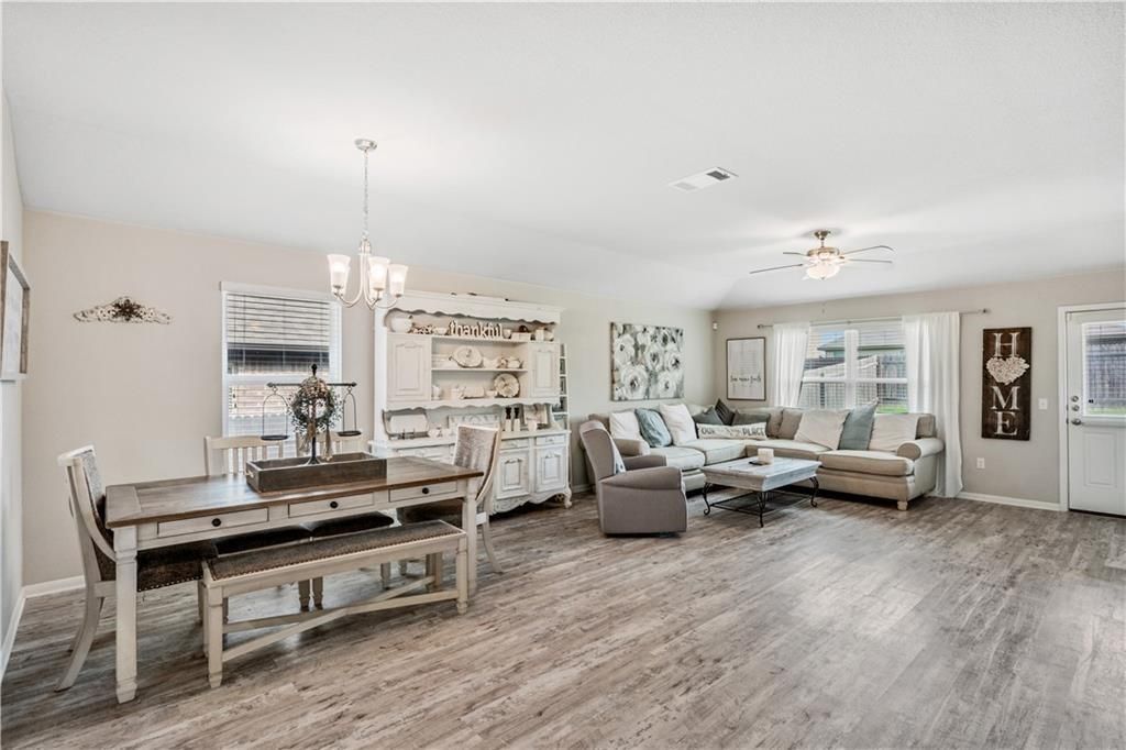 409 Lewisville LN, Leander, TX 78641