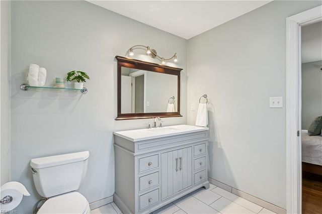 2417 Sterling Point DR, Portsmouth, VA 23703