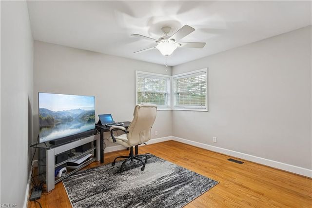 2417 Sterling Point DR, Portsmouth, VA 23703