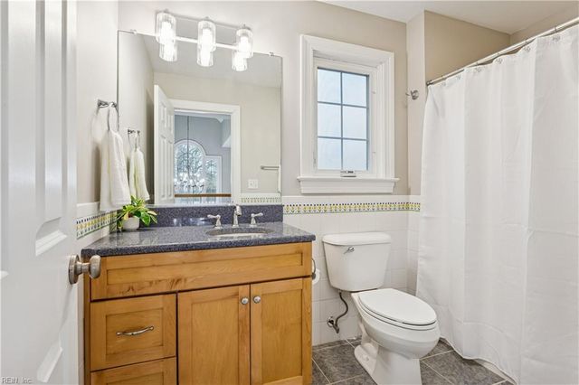 2417 Sterling Point DR, Portsmouth, VA 23703