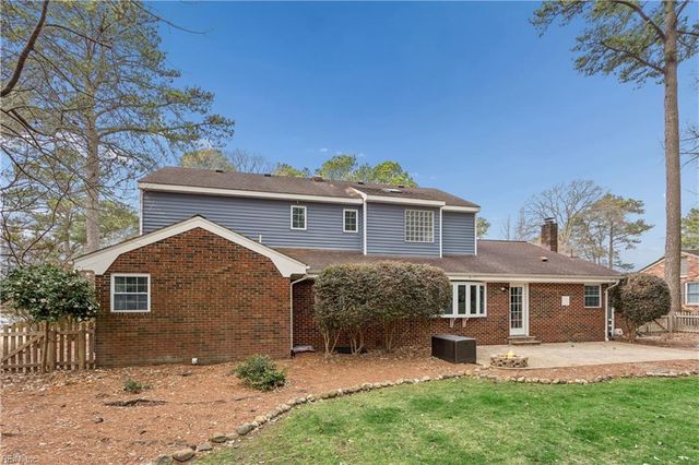 2417 Sterling Point DR, Portsmouth, VA 23703