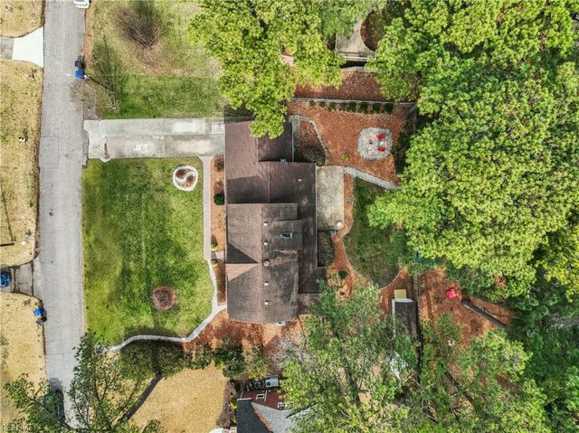 2417 Sterling Point DR, Portsmouth, VA 23703