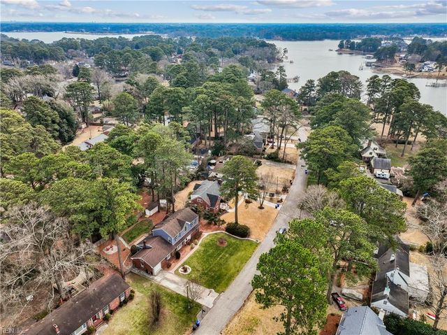 2417 Sterling Point DR, Portsmouth, VA 23703