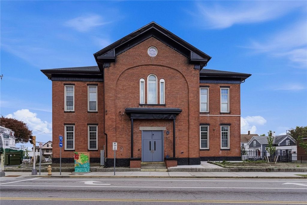 387 Broad Street 2, Central Falls, RI 02863