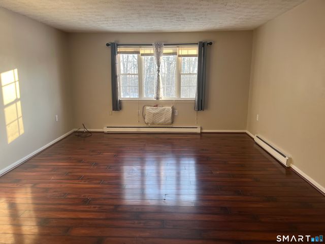 105 Horse Pond Road APT F, Salem, CT 06420