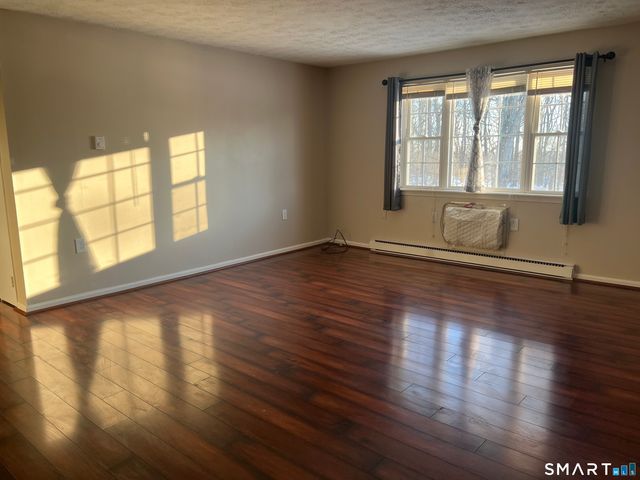 105 Horse Pond Road APT F, Salem, CT 06420