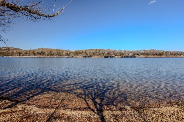139 Cherokee Drive, Kimberling City, MO 65686