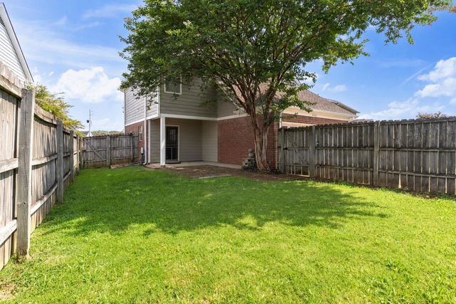 8701 CITRUS BEND DR, Memphis, TN 38018