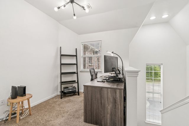 2117 Parkview, Carrollton, TX 75006