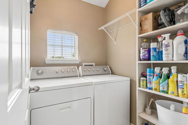 2117 Parkview, Carrollton, TX 75006