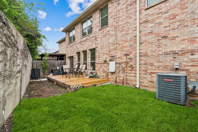 2117 Parkview, Carrollton, TX 75006