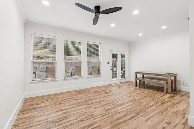 2117 Parkview, Carrollton, TX 75006