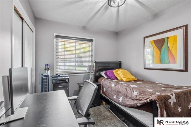 8261 Read Street, Omaha, NE 68122
