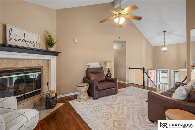 8261 Read Street, Omaha, NE 68122
