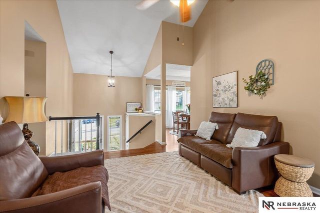 8261 Read Street, Omaha, NE 68122