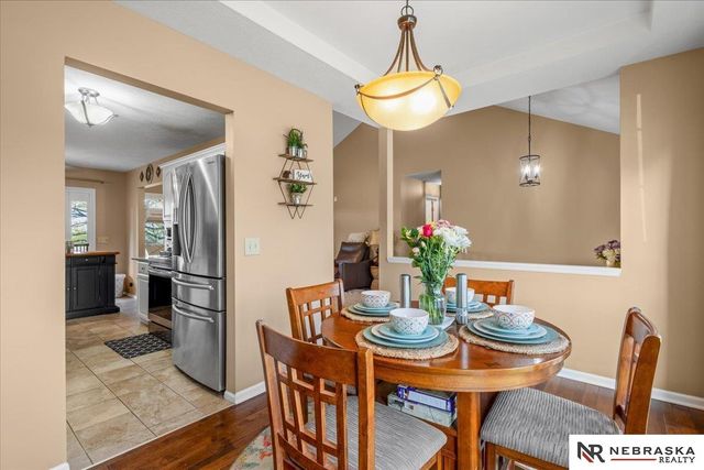 8261 Read Street, Omaha, NE 68122