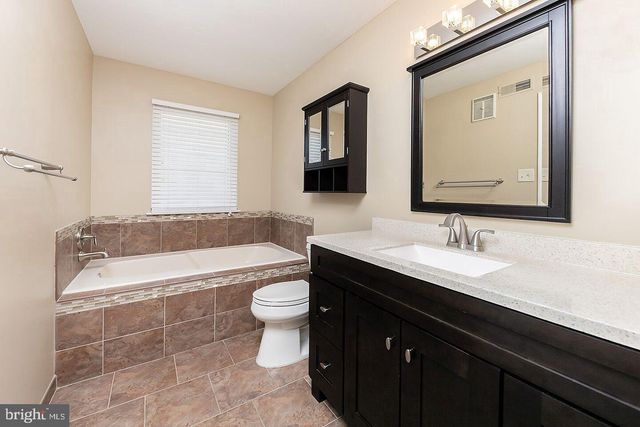 1824 THE WOODS II, Cherry Hill, NJ 08003