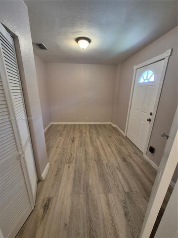 5653 Coconut Rd, Palm Beach, FL 33413