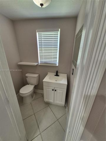 5653 Coconut Rd, Palm Beach, FL 33413