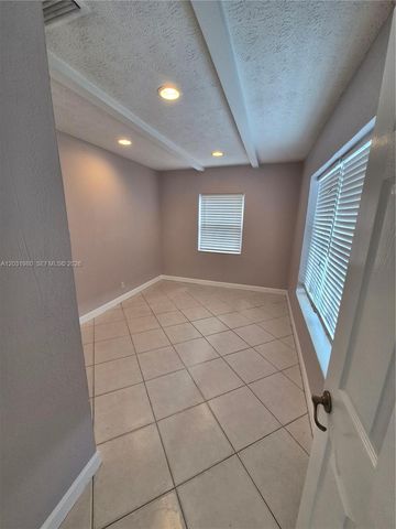 5653 Coconut Rd, Palm Beach, FL 33413