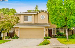 1060 Green Point Ct, Concord, CA 94521
