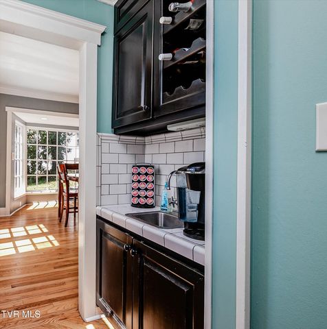 809 Yadkin Street Street, Kingsport, TN 37660