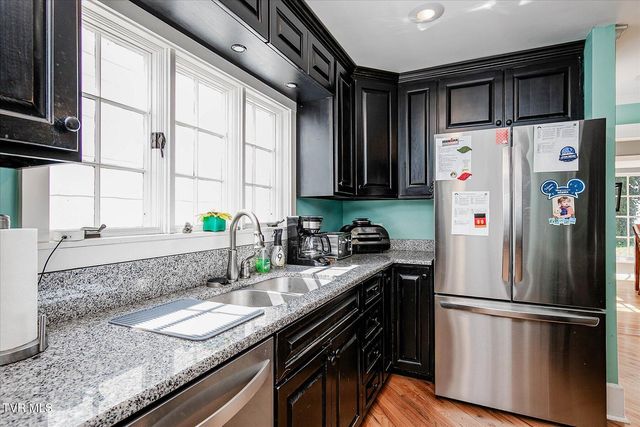 809 Yadkin Street Street, Kingsport, TN 37660