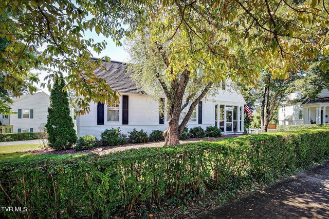 809 Yadkin Street Street, Kingsport, TN 37660