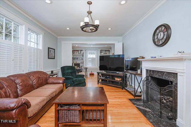 809 Yadkin Street Street, Kingsport, TN 37660