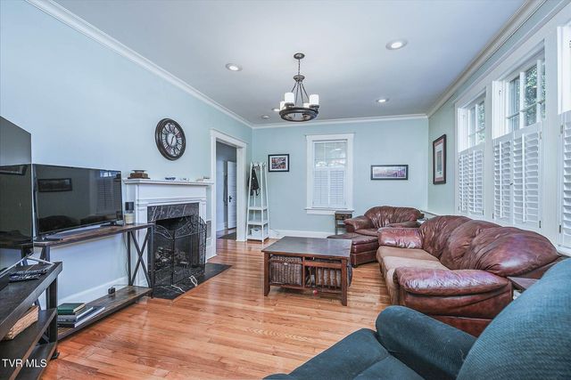 809 Yadkin Street Street, Kingsport, TN 37660