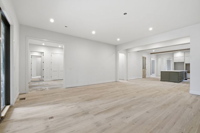 2206 Grantland Ave, Nashville, TN 37204